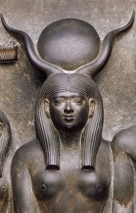 the Goddess Hathor wearing the Solar disk with cow's horns; detail from one of the schist triad statues of King MenkauRa from the "Valley Temple" next to His Pyramid at Giza, 2551-2523 BCE; now in the... Goddess Hathor, Egypt Museum, Ancient Egyptian Artifacts, Egiptul Antic, Ancient Egyptian Goddess, Egyptian Deity, Egyptian Design, Ancient Egypt History, Kunst Tattoos