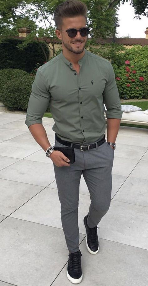 Herren Style, Formal Men Outfit, Trendy Mens Fashion, Men Fashion Casual Shirts, Formal Mens Fashion, Hipster Man, Elegante Casual, Men Formal, Mens Fashion Casual Outfits