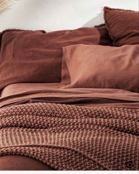 Casa Luna target bedding - home decor - clay rust colored bedding - knit blanket - throw blanket http://liketk.it/311ze #liketkit @liketoknow.it #LTKfamily #StayHomeWithLTK #LTKhome Knit Bed, Apartment Aesthetic, غرفة ملابس, Room Ideas Bedroom, Dream Bedroom, Bed Blanket, Bedroom Inspo, My New Room, Apartment Living