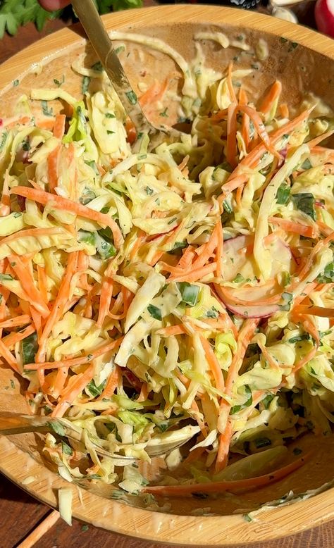 The Best Coleslaw Cole Slow, The Best Coleslaw, Best Coleslaw, Bacon Mashed Potatoes, Refreshing Salads, Healthy Coleslaw, Recipes Sides, Coleslaw Recipe Easy, Slaw Dressing