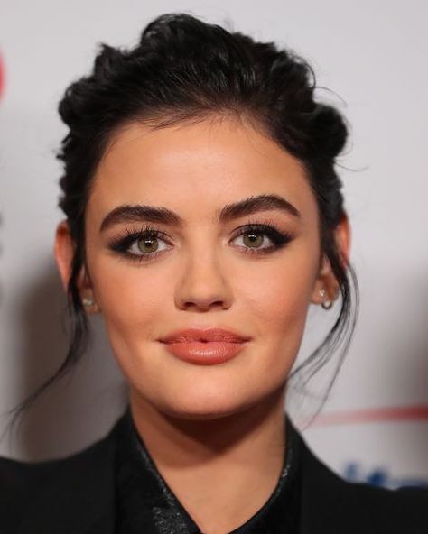 Lucy Hale The Hating Game, Lucy Hale Makeup, Playful Makeup, Lucy Hale Style, Perfect Eyebrow Shape, Katy Keene, The Hating Game, Perfect Eyebrow, Eyebrow Shaper