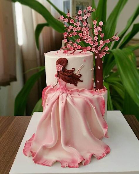 Debut Cake Design, Debut Cake, Torte Creative, Cake Designs For Girl, New Birthday Cake, Fondant Cake Designs, Girly Cakes, Beautiful Cake Designs, Elegant Birthday Cakes