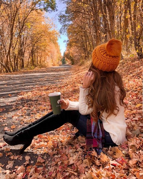 Autumn Girl, Fall Outfit Ideas, On The Ground, Fall Outfit, Photography Ideas, Fall Fashion, Outfit Ideas, Coffee, Halloween