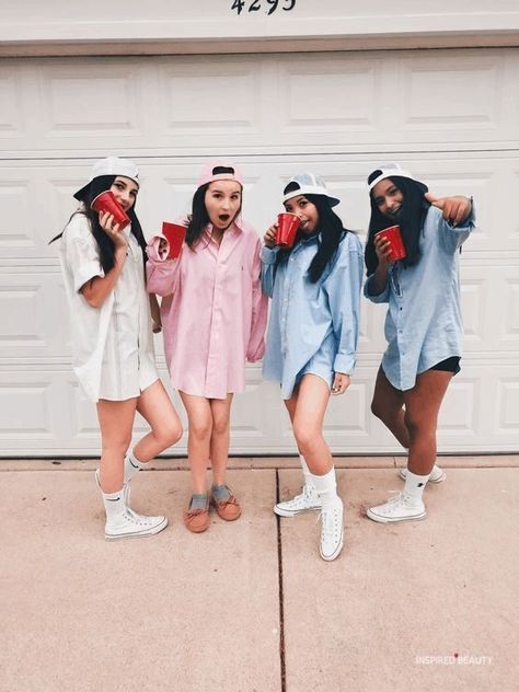 Easy Halloween Costumes Group Group Halloween Costumes For Teens, Halloween Costume Teenage Girl, Halloween Costumes Group, Meme Costume, Best Group Halloween Costumes, Cute Group Halloween Costumes, Halloween Costumes For Teens Girls, Bff Halloween Costumes, Best Friend Halloween Costumes