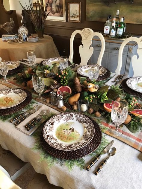 Nature inspired Thanksgiving Table Exterior House Paint Colors, Thanksgiving Table Settings Diy, Thanksgiving Table Decoration, Painted Chandelier, Spode Woodland, Happy First Day Of Fall, Place Settings Thanksgiving, Porch Colors, Fall Table Settings