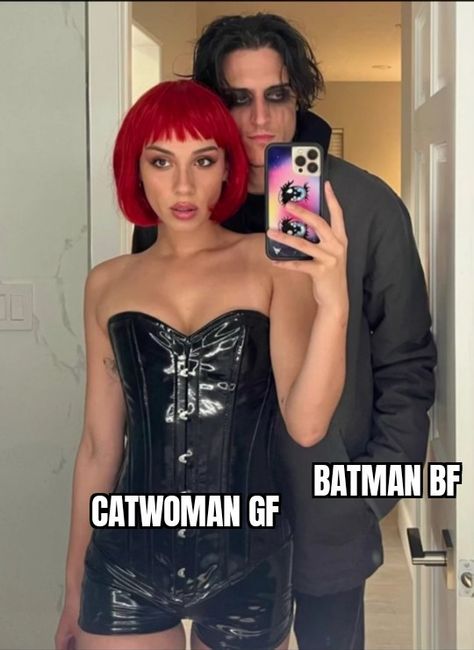 Selina Kyle Outfit Zoe Kravitz, The Batman Costume 2022, Batman Ans Cat Women Costume, Group Costumes 2023, Selina Kyle Cosplay, Rob Pattinson Batman, Selena Kyle Costume, Catwoman Selina Kyle Costume, Joker And Catwoman Costume