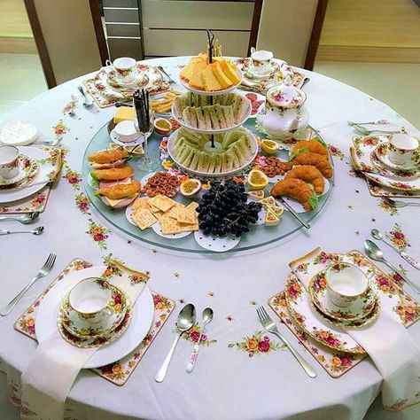 Customer feedback <3 Royal Albert Old Country Roses Dinnerset, Teaset, Tablecloth & Napkins Afternoon Tea Table Setting, Tea Table Setting, Royal Albert Tea Sets, Tablecloth Napkins, Tea Table Settings, 36 Birthday, Afternoon Tea Tables, Tea Party Sandwiches, Salmon Cream Cheese