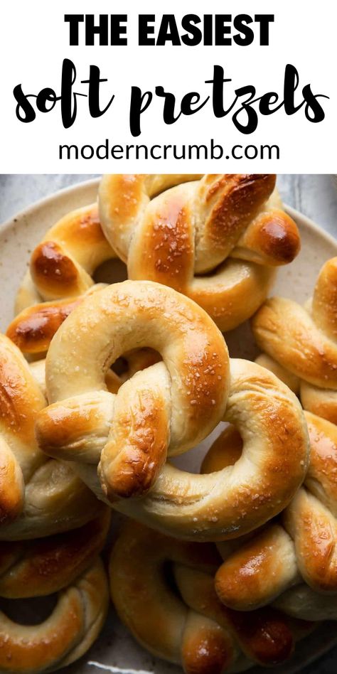 Home Made Soft Pretzels, Homemade Pretzels Soft, Easy Soft Pretzel Recipe, Homemade Baking Recipes, Soft Pretzels Recipe, Baked Snacks, Soft Pretzel Recipe, Pretzel Recipe, Baking Soda Bath