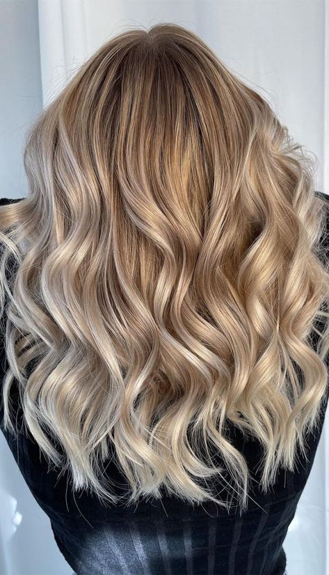 35 Cute Summer Hair Colours & Hairstyles : Buttercream Blonde Balayage Babylights 2024 Summer Hair Color Trends For Women, 2024 Summer Hair, Blonde Balayage Babylights, Buttercream Blonde, Colours 2023, Cute Summer Hair, Babylights Blonde, Brunette Hair Cuts, Short Hair Back