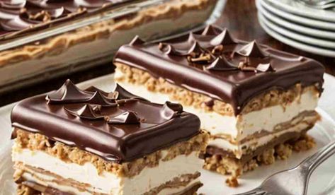 No-Bake Peanut Butter Eclair Cake - Valerie Recipes Peanut Butter Eclair Cake, Peanut Butter Eclair, Eclairs Dessert, Eclair Cake Recipes, Chocolate Eclair Cake, Eclair Cake, Chocolate Graham Crackers, Instant Pudding Mix, Easy No Bake Desserts