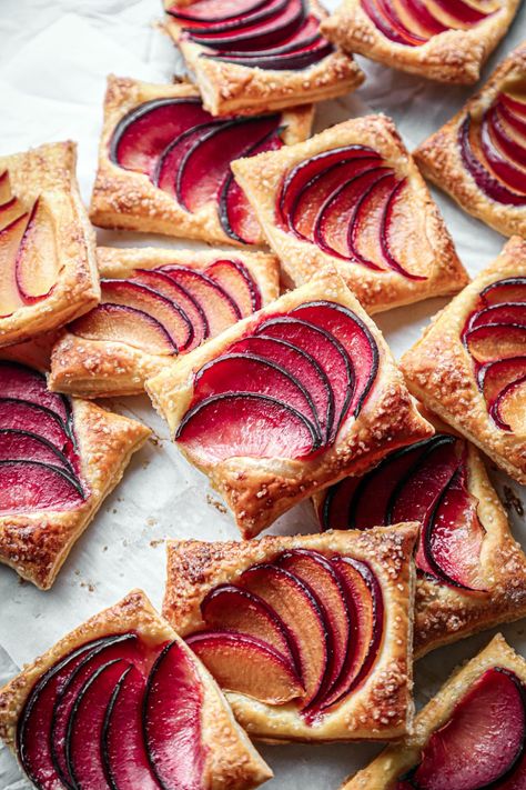 Yummy Pastries, Plum Dessert, Plum Tart, Plum Recipes, Trip To Europe, Frozen Puff Pastry, Easiest Apples, 4 Ingredient, Food Trends