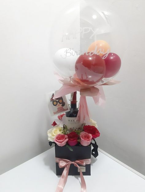 Custom Giftbox for a Special Friend's 40th Birthday #GiftsInStyle #BaratoNation #BirthdayGiftIdeas #RosesandBalloons #FlowerArrangements #Roses #Wine 40th Birthday For Women, Women Diy, Birthday Woman, Birthday Gift Ideas, Special Friend, 40th Birthday, Diy Flowers, Flower Arrangements, Balloons