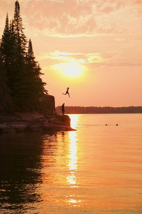 Canada Lake, Manitoba Travel, Canadian Road Trip, Canada Summer, Lake Girl, Boat Pics, Boat Pictures, Camping Aesthetic, Manitoba Canada