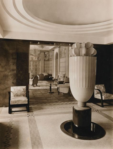 Say Hi To | A 1930s Art Deco Palace, conceived by Japanese Princess Nobuko, was built in Minato-ku, Tokyo with the help of French designers Henri Rapin and René Lalique now houses Teien Art Musuem Napoli Pizza, Decorative Radiators, Arsitektur Art Deco, Etched Glass Door, Museum Fashion, Art Deco Interior Design, Japanese Architect, Art Deco Movement, Art Deco Architecture