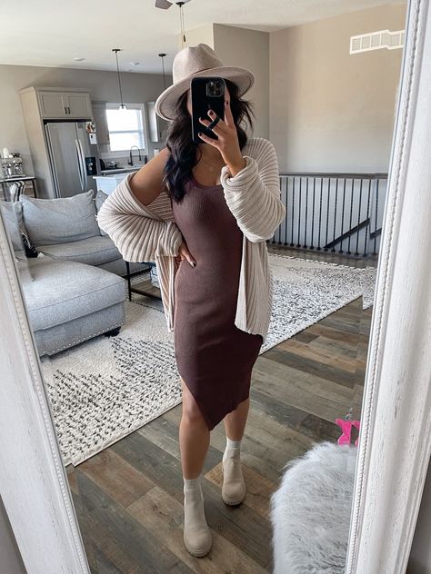 Brown Bodycon Dress Outfit Casual, Brown Midi Dress Outfit Casual, Baseball Game Outfit Women Cold Weather, Errand Outfit Spring, White Slip Ons Outfit, Vans Dressy Outfit, Vans Stackform Outfits, Brown Midi Dress Outfit, Chelsea Boots And Dress Outfit