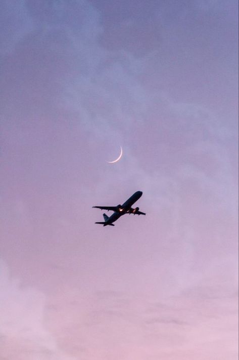 edit by @lifeoflins travel aesthetic, travel, airplane aesthetic, airplane, airplane view, airplane photography, travel photography, pink aesthetic Travel Airplane Aesthetic, Aesthetic Airplane, Plane Wallpaper, Airplane Aesthetic, Cheap Airline Tickets, Travel Airplane, Image Moto, Airplane Wallpaper, Airplane Photography