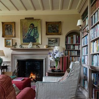 Dark House, Oak Bedroom, Wooden Wall Panels, Old Room, Stylish Living Room, English Country House, House Built, House Garden, Main Bedroom