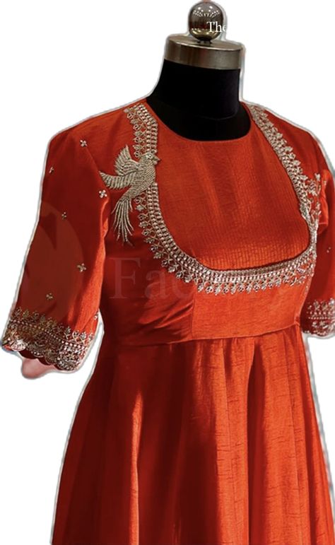 Aari Work Gown Design, Hand Work Gown Design, Indian Reference, Marriage Clothes, Pakistani Sharara, Silk Kurti Designs, Kurti Embroidery, Long Gown Design, Traditional Blouse Designs