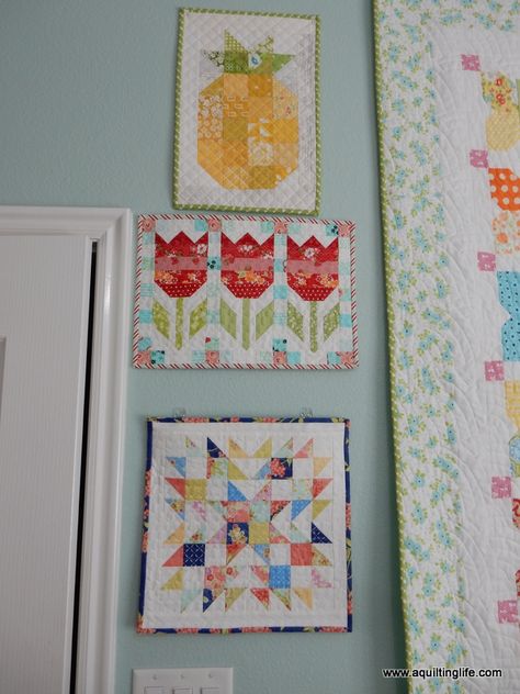 Tips and helps for sewing mini quilts including ideas for decorating with your mini quilt creations. Decorating With Quilts, Chevron Quilt Pattern, A Quilting Life, Tips For Sewing, Quilted Projects, Quilting 101, Pineapple Quilt, Quilt Display, Doll Quilts