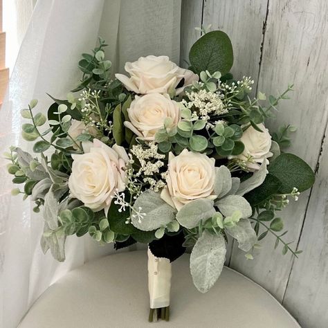 Green Themed Flower Bouquet, Green Wedding Bouquets Eucalyptus, Sage Green And Ivory Bouquet, Bouquet For Wedding Brides, Sage And Gold Wedding Bouquet, Ivory And Green Wedding Bouquet, Sage Green And White Bridal Bouquet, Simple Bride Bouquet Rustic, Bride Bouquets Real Flowers