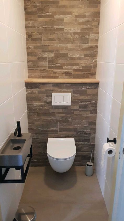 Single Toilet Ideas, Klein Toilet, Toilet Ideas, New Bathroom Designs, Bathroom Plans, Downstairs Loo, Guest Toilet, Downstairs Toilet, Toilet Design