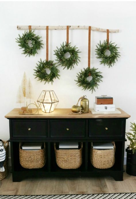 Boho Christmas Wall Decor, Large Wall Christmas Decorations, Christmas Decor Ideas For Living Room Simple Diy, Hanging Christmas Wreath, Christmas Wreath Wall Decor, Modern Christmas Wall Decor, Simple Boho Christmas Decor, Wall Decor Christmas Ideas, Empty Wall Christmas Decor