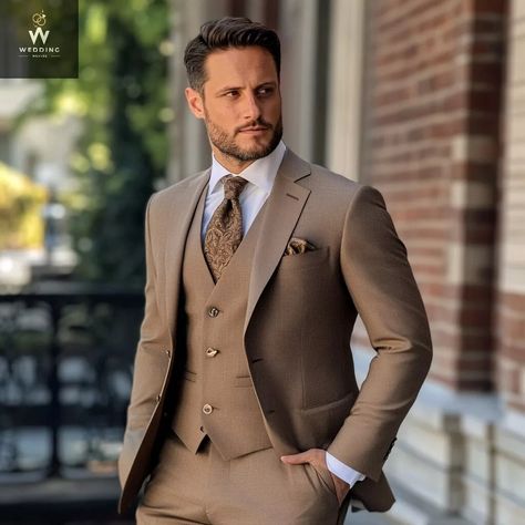 Tan Suit With Dusty Rose, Champagne Suits For Men Wedding, Men Wedding Suits Modern, Western Suits For Men, Spring Wedding Groom, Groom Suits For Wedding, Winter Wedding Suit, Fall Wedding Suits, Brown Tuxedo