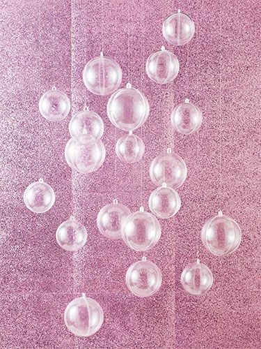 Floating Bubbles Decoration New Years Eve Table Decorations, Bubbles Decor, Steampunk Wedding Decorations, New Years Eve Table, New Years Party Themes, Nye Party Decorations, Floating Bubbles, Clear Plastic Ornaments, New Years Eve Dinner