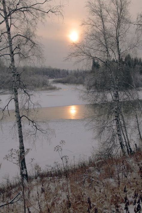 Moon Reflection on Snowy River | Content in a Cottage Wallpaper Retro, Belle Nature, I Love Winter, Winter Love, Winter Magic, Winter Scenery, Winter Beauty, Snow Scenes, Winter Pictures