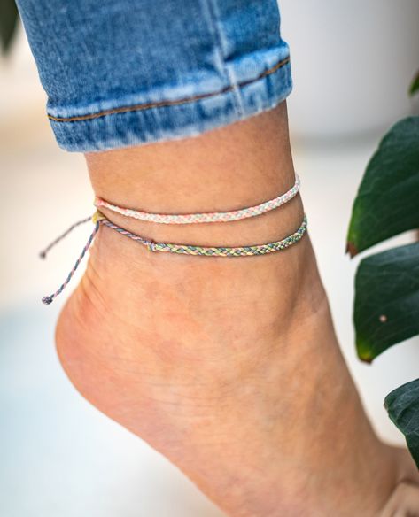 Who needs shoes if you can rock our NEW Braided Anklets? 🌴🧡 Available in 2 different colors: Tropical and Coral. ✨⁠ ⁠ Go to link in bio to shop ⬆️ Cute Anklets Aesthetic, Summer Anklets Aesthetic, Braided Anklets, Anklets Aesthetic, Anklet Aesthetic, Aesthetic Anklets, Grandma Hobbies, String Anklets, Beachy Anklets