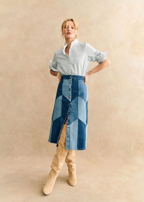 Jupe Alexane - Patchwork denim - Sézane #recycledenimprojects #recycledenimbag #recyclejeansbag Recyceltes Denim, Ropa Upcycling, Patchwork Denim Skirt, Jeans Patchwork, Moda Denim, Denim Projects, Rock Outfit, Nyfw Street Style, Diy Skirt