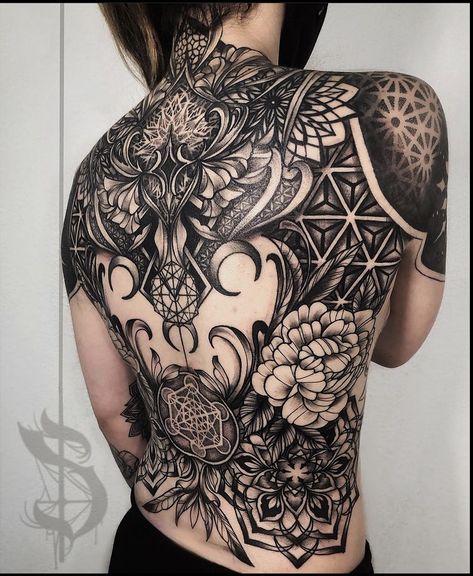 Back Tattoo Women Geometric, Lower Back Mandala Tattoo For Women, Dotwork Back Tattoo, Geometric Back Tattoo Women, Bohemian Back Tattoo, Back Tattoo Full, Back Piece Tattoos For Women, Mandala Tattoos For Women, Black Sleeve Tattoo