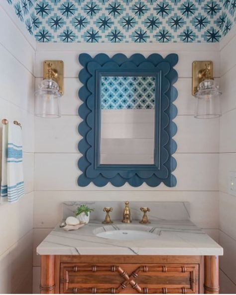 Peter Dunham Textiles on Instagram: “Keep washing those hands!!! Inspo via @annsleyinteriors and @oomphhome. Our Starburst wallpaper looking fresh!! 📸 @michaeljleephotography…” Coastal Blue Bathroom, Blue Bathroom Design, Blue Bathrooms Designs, Scalloped Mirror, House Flipping, Bahama Mama, Cottage Bathroom, Powder Room Design, Coastal Bathrooms