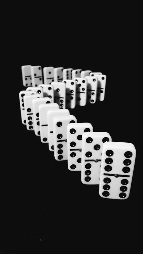 Dominos Aesthetic, Domino Photography, Domino Wallpaper, Dandelion Hands, Dice Wallpaper, Domino Design, Sequence Style, Macro Fotografie, Acoustic Guitar Photography