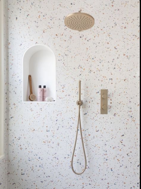 Terrazzo Bathroom, Small Shower Room, تصميم داخلي فاخر, Shower Niche, Bathroom Design Decor, Bathroom Inspiration Decor, Girls Bathroom, Bathroom Renos, Bathroom Design Small