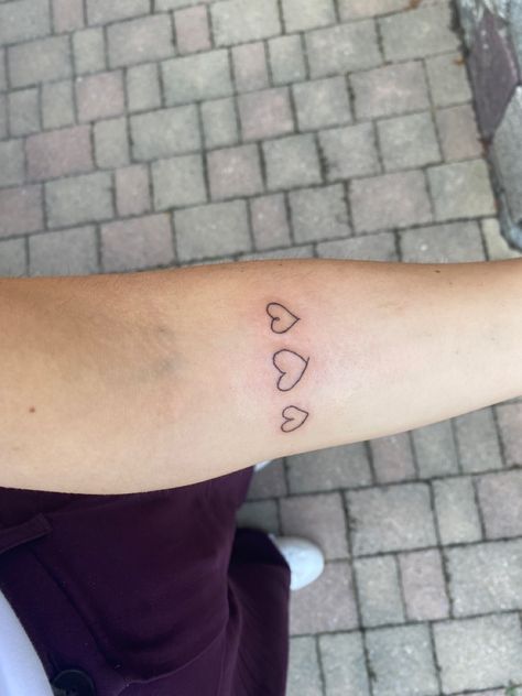 Family Drawing Heart Tattoos, Family Love Heart Tattoo, Heart Tattoo Small Arm, Family Heart Drawing Tattoo, Heart Tattoo On Forearm, Family Draw Heart Tattoo, Grandparent Heart Tattoo, Hand Drawn Heart Tattoo Family, Handwritten Heart Tattoo