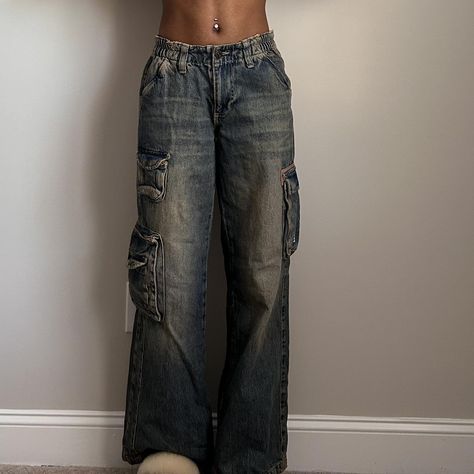 urban outfitters bdg cargo jeans - Depop 90s Aesthetic Outfit, Pinterest Contest, 90s Aesthetic, Aesthetic Outfit, Cargo Jeans, Aesthetic Clothes, Urban Outfitters