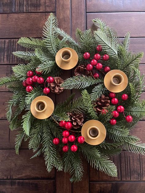 Advent Candles Aesthetic, Advent Wreath Candle Holder, Advent Crown Christmas, Christmas Wreath Candles, Advent Crown Ideas, Christmas Advent Candles Ideas, Advent Wreath Centerpiece, Christmas Wreaths Candles, Advent Crown Diy