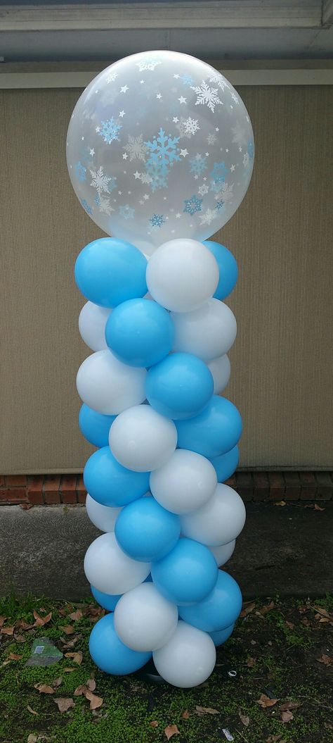 Frozen Balloons, Frozen Birthday Party Decorations, Balloon Pillars, Pta Ideas, Balloon Columns, Frozen Birthday Party, Balloon Decor, Winter Themed, Book Fair