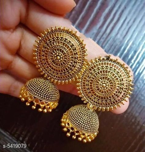 Necklaces Trendy, Bracelet Rings, Bangles Gold, Indian Jewellery Design Earrings, Traditional Earrings, Indian Jewellery Design, Buy Earrings, Jewelry Design Earrings, Fancy Jewellery