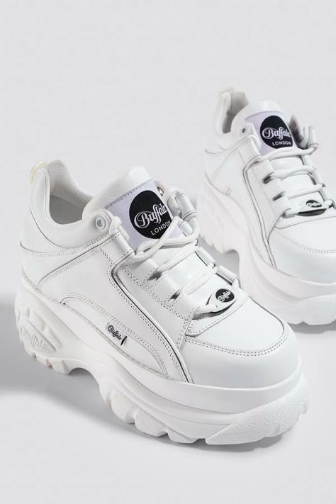 Buffalo 1339 Sneaker Buffalo Shoes, Buffalo London, Shoes Aesthetic, Trendy Shoes Sneakers, Dr Shoes, Kawaii Shoes, Grunge Look, Destiny's Child, Aesthetic Shoes