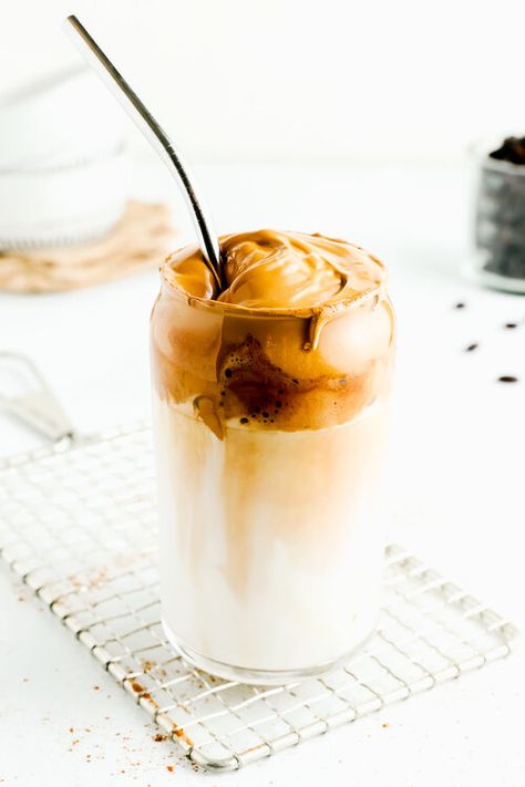 Leigh Skomal | Denver Food Photographer Salted Caramel Latte Recipe, Caramel Latte Recipe, Whipped Coffee, Coffee History, Caramel Latte, Latte Recipe, Trending Recipes, Coffee Powder, Milk Frother