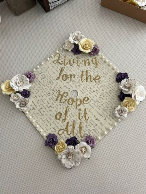 Graduation Cap Designs Book Theme, Short Grad Cap Quotes, Slp To Be Grad Cap, Writer Graduation Cap, Swiftie Grad Cap, Book Themed Graduation Cap, High School Grad Cap Ideas Taylor Swift, Long Story Short I Survived Grad Cap, Bookish Graduation Cap