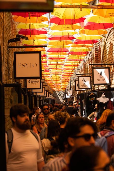 Camden passage, Camden market, umbrellas, umbrella, street, street photography, photos, inspiration, idea, ideas, photography, streets, people, busy, London, shops, Camden town, town, Camden, colorful, orange, aesthetic, aestethic, summer, vintage Photography Gcse, Camden Street, London Shops, Umbrella Street, Street Photography People, London Street Photography, Camden Market, Camden London, Camden Markets