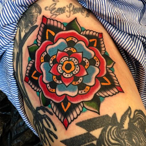 @boldwillhold.tattoo ...#samuelebriganti #traditionaltattoo #tradworkers #boldwillholdfirenze #sunskintattoomachines | Artist: @samuelebriganti Traditional Mandala Tattoo, Traditional Flower Tattoo, Tattoo Elbow, Mandala Flower Tattoos, Traditional Tattoo Flowers, Traditional Sleeve, Traditional Flower, Traditional Tattoo Sleeve, Elbow Tattoos