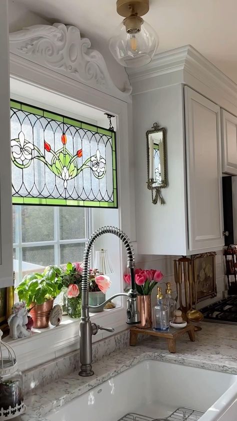 Stained Glass In Kitchen, Glass In Kitchen, Kitchen Window Decor, Over The Kitchen Sink, Dream House Interior, Kitchen Redo, Kitchen Window, Stained Glass Window, Stain Glass