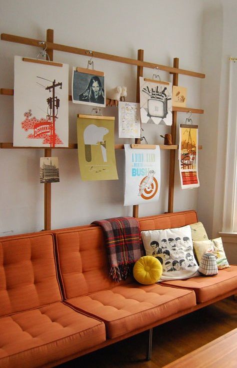 Like this gallery wall Summer Apartment, Ikea Art, Orange Couch, Unique Gallery Wall, Hanging Artwork, Design Del Prodotto, Decor Minimalist, Design Case, Apartment Therapy