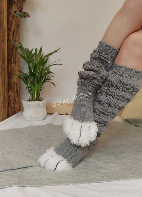 Knit a Pair of Kitty-Cat ‘Socks Paws’ Designed By Violetta Vozna … Wow Now, Meow! | KnitHacker Paw Hand, Paws Socks, Pokemon Backgrounds, Idee Cosplay, Suit Pattern, Cat Socks, Sport Weight Yarn, Sock Patterns, Striped Socks