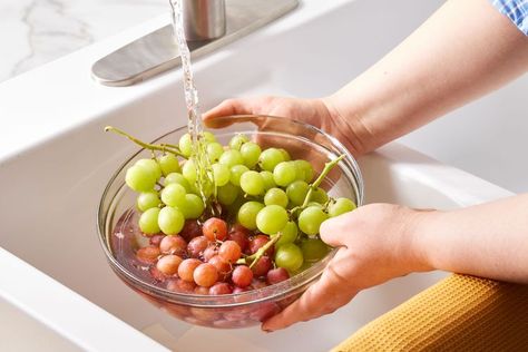 How to Wash Grapes the Right Way, According to Our Test Kitchen How To Clean Grapes, Can You Freeze Grapes, How To Wash Grapes, Wash Grapes, How To Store Grapes, Produce Storage, Frozen Grapes, Cooking 101, Natural Preservatives