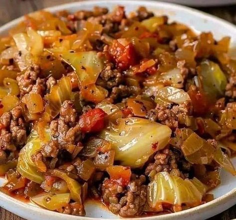 Gordon Ramsay Recipes 🍟🍔🥣🥪 | My grandmother taught me this Cabbage and Ground Beef old recipe it's a practical and very tasty meal . | Facebook Cabbage And Ground Beef Recipes, Cabbage And Ground Beef, Beef Pasta Recipes, Ground Beef And Cabbage, Cabbage Casserole, Dinner With Ground Beef, Grandmas Recipes, Cabbage Rolls, Minced Meat